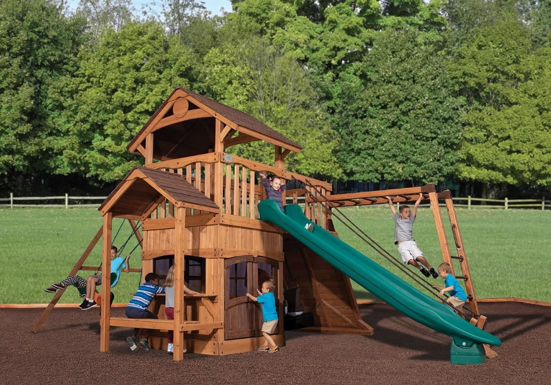 What’s new in backyard wooden playsets? !